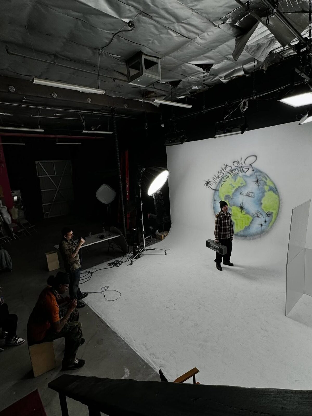 Tommy Richman cover shoot BTS at KNOWS STUDIOS with CYC wall lighting